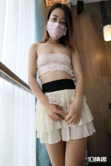 小猪打架被猪妈妈一秒制服